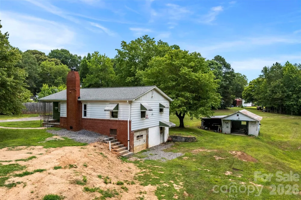 1302 W Gold Street Extension Kings Mountain, NC 28086
