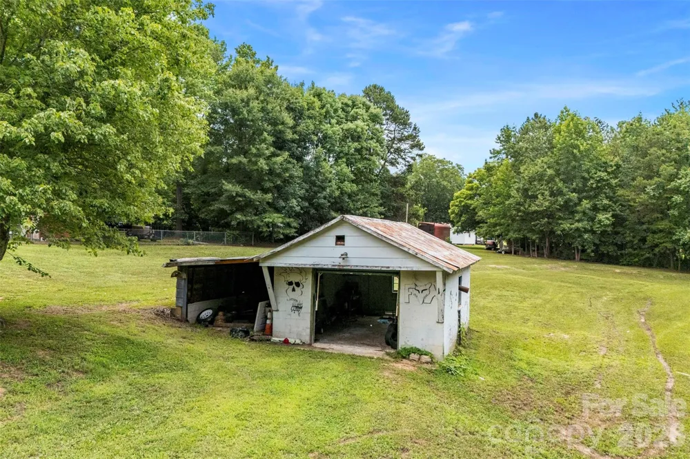 1302 W Gold Street Extension Kings Mountain, NC 28086