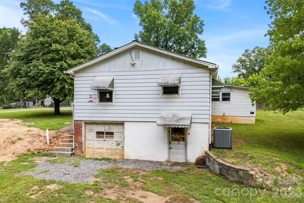 1302 W Gold Street Extension Kings Mountain, NC 28086