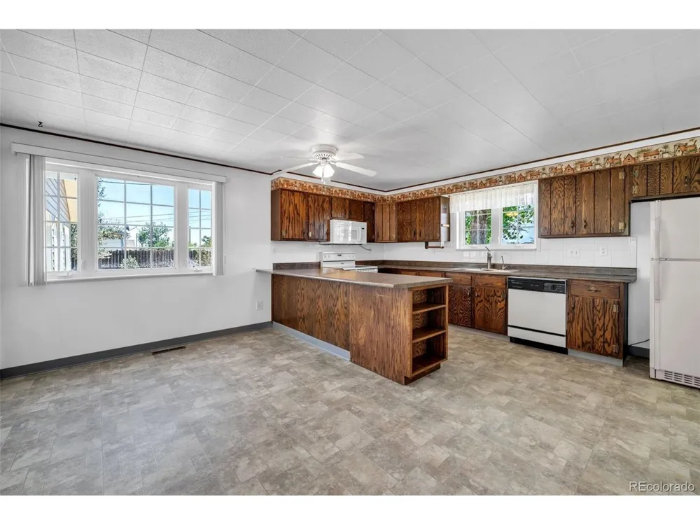 355 E Woodward Avenue Keenesburg, CO 80643