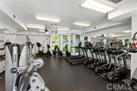 17 Spicewood Aliso Viejo, CA 92656