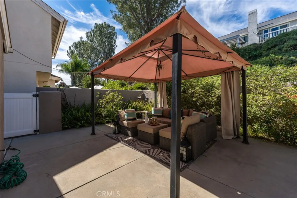 17 Spicewood Aliso Viejo, CA 92656