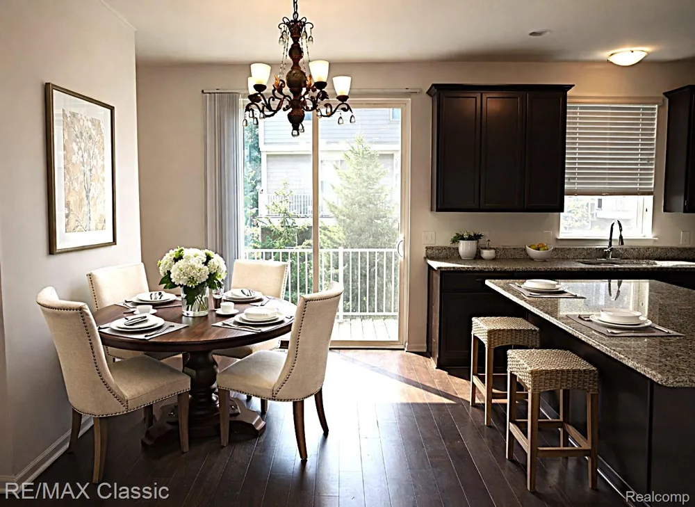 28561 Melanie Lane Novi City, MI 48377