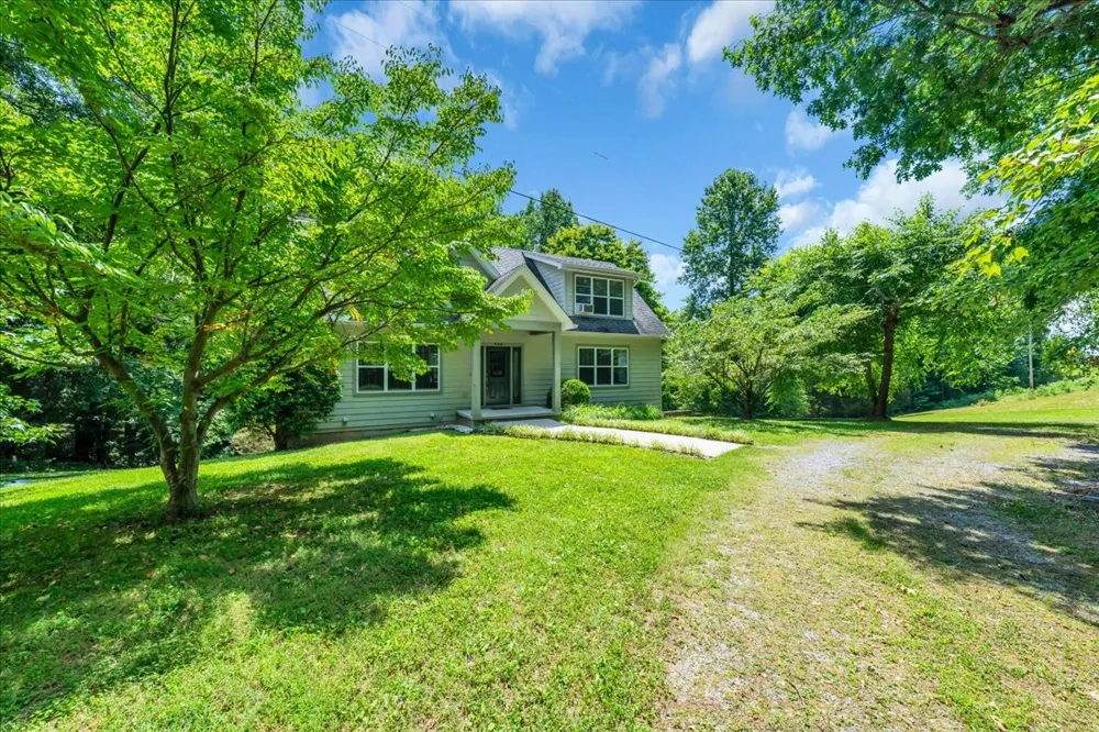 455 Lafever Ridge Rd Silver Point, TN 38582