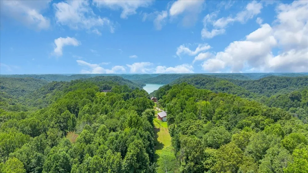 455 Lafever Ridge Rd Silver Point, TN 38582