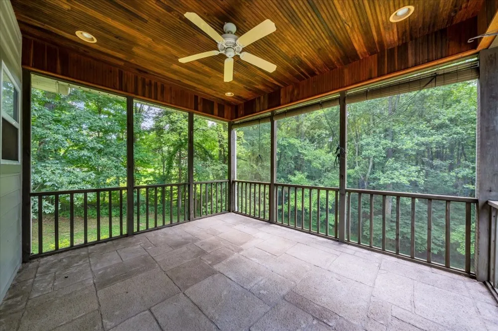 455 Lafever Ridge Rd Silver Point, TN 38582