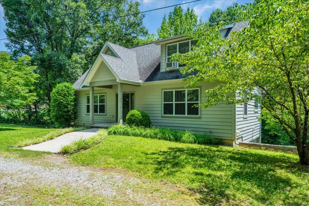 455 Lafever Ridge Rd Silver Point, TN 38582
