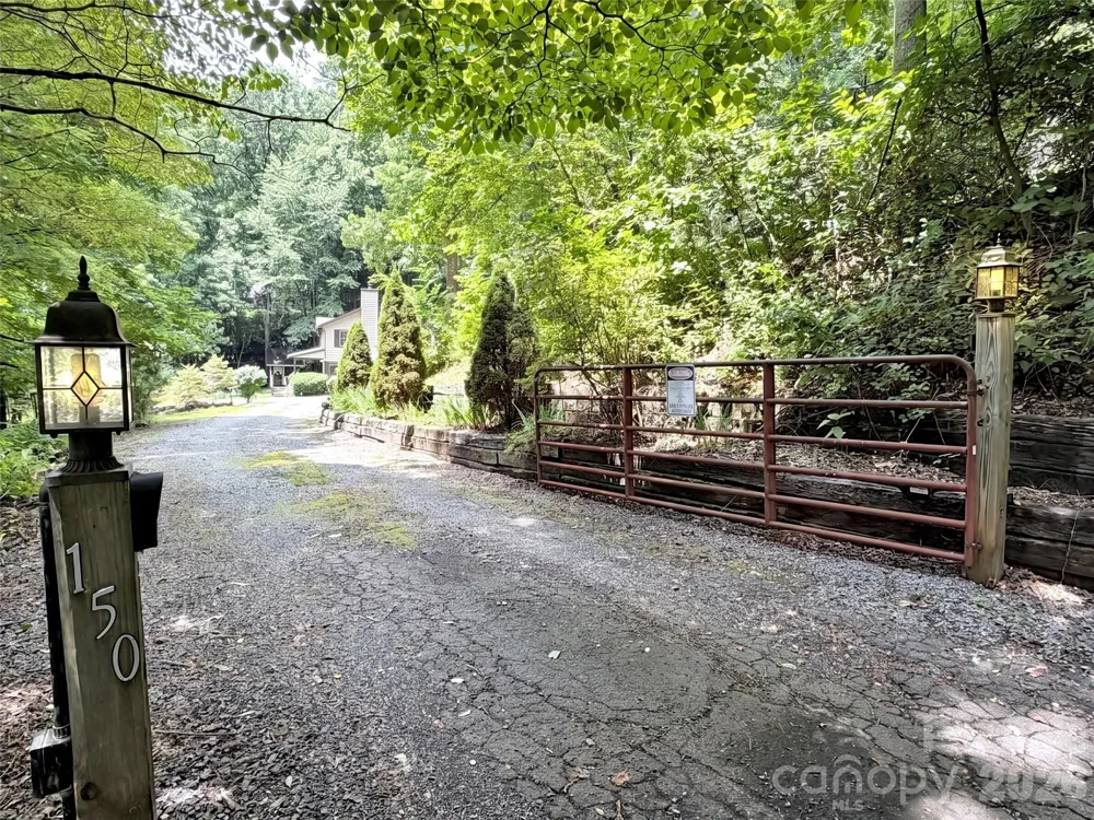 150 Sorghum Drive Waynesville, NC 28785