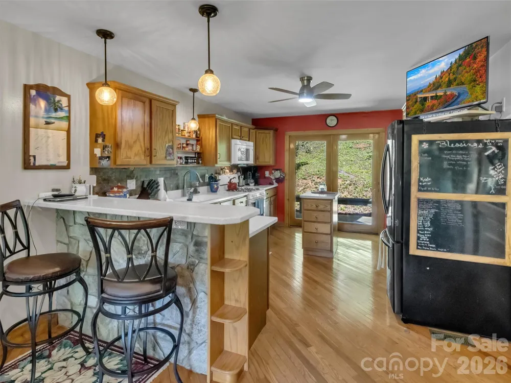 150 Sorghum Drive Waynesville, NC 28785