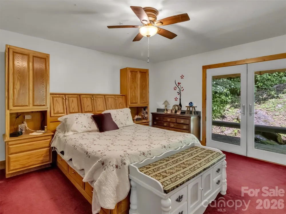 150 Sorghum Drive Waynesville, NC 28785