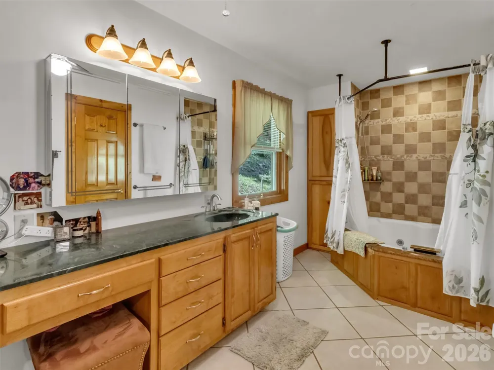 150 Sorghum Drive Waynesville, NC 28785
