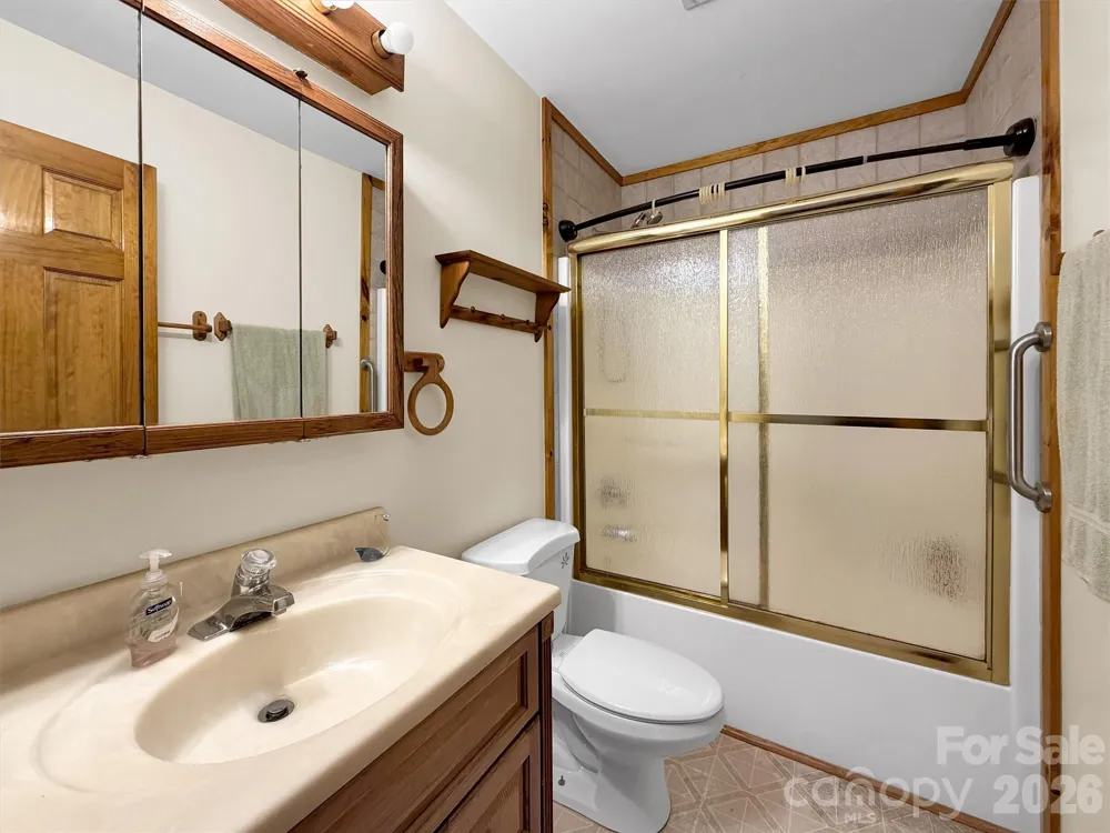 150 Sorghum Drive Waynesville, NC 28785