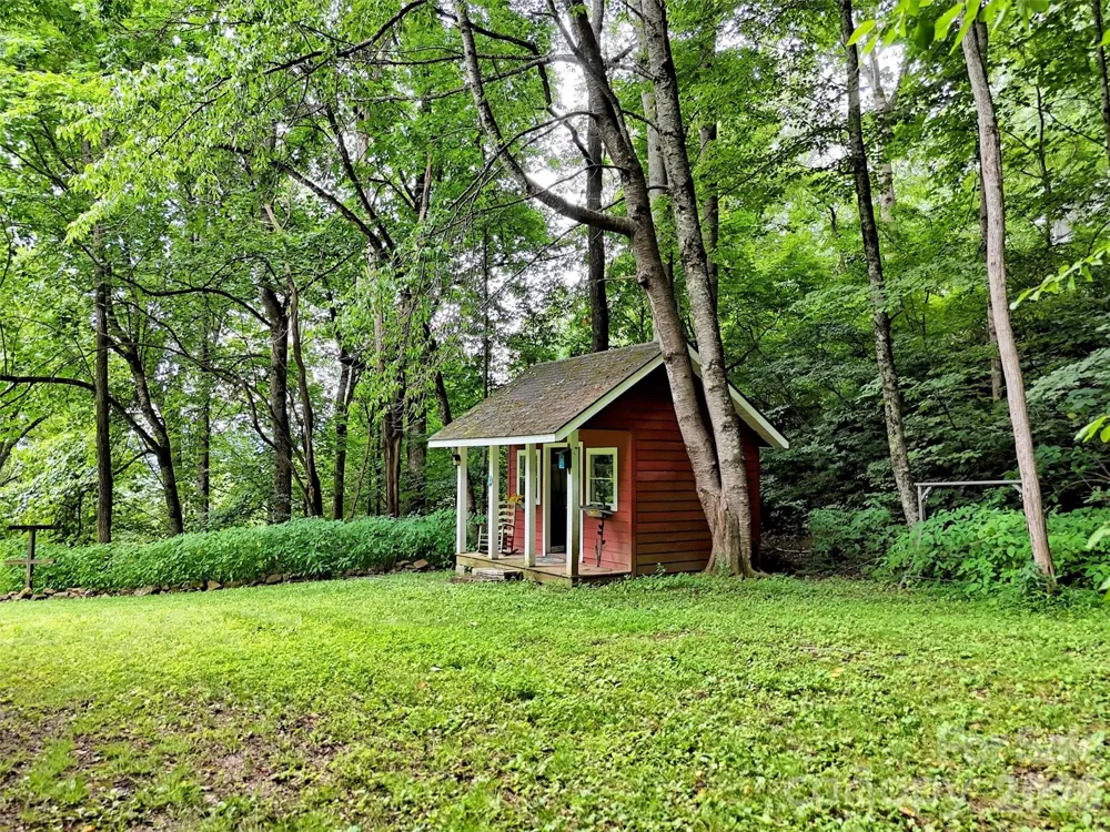 150 Sorghum Drive Waynesville, NC 28785