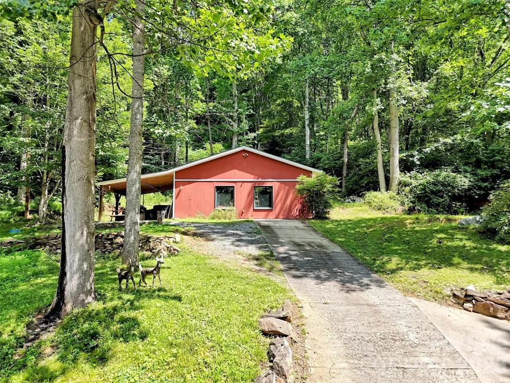 150 Sorghum Drive Waynesville, NC 28785