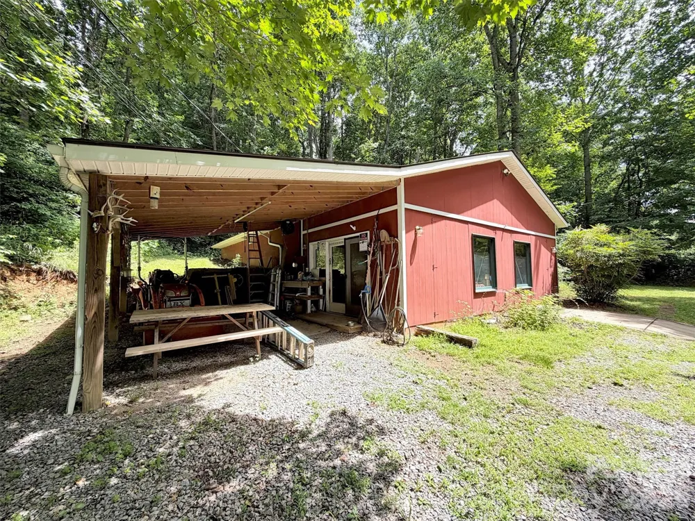 150 Sorghum Drive Waynesville, NC 28785