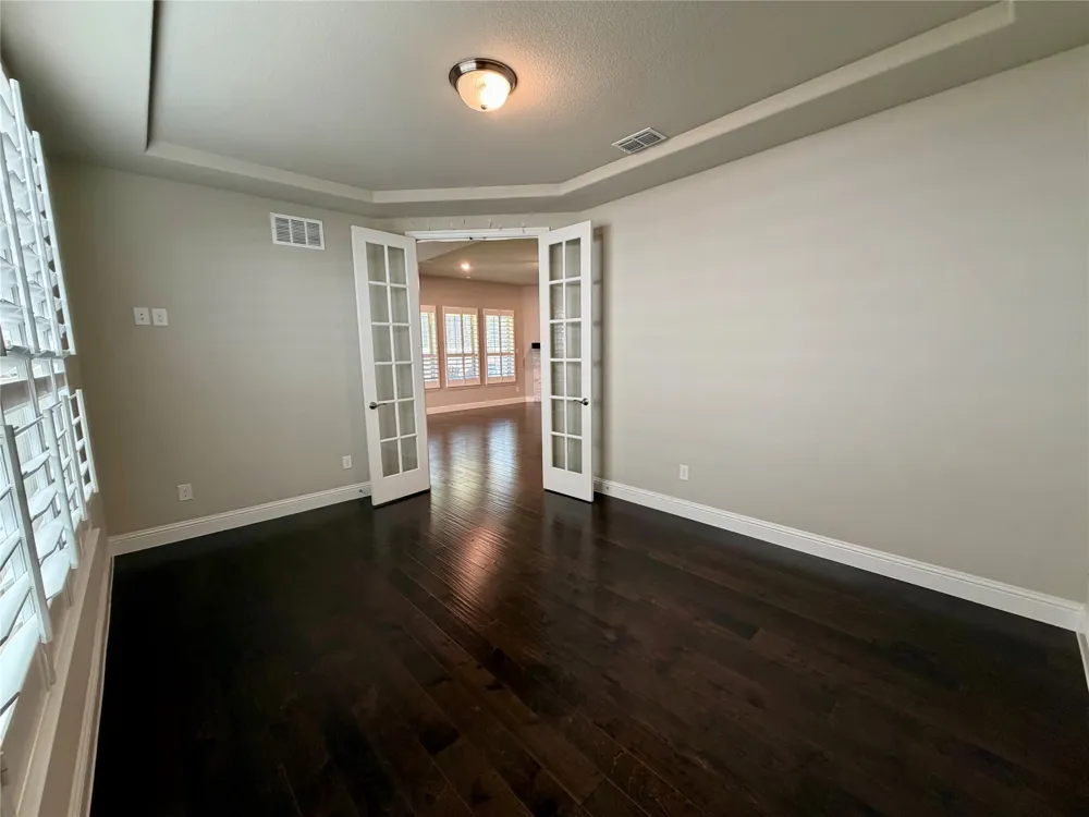 2705 Walnut Creek Lane The Colony, TX 75056