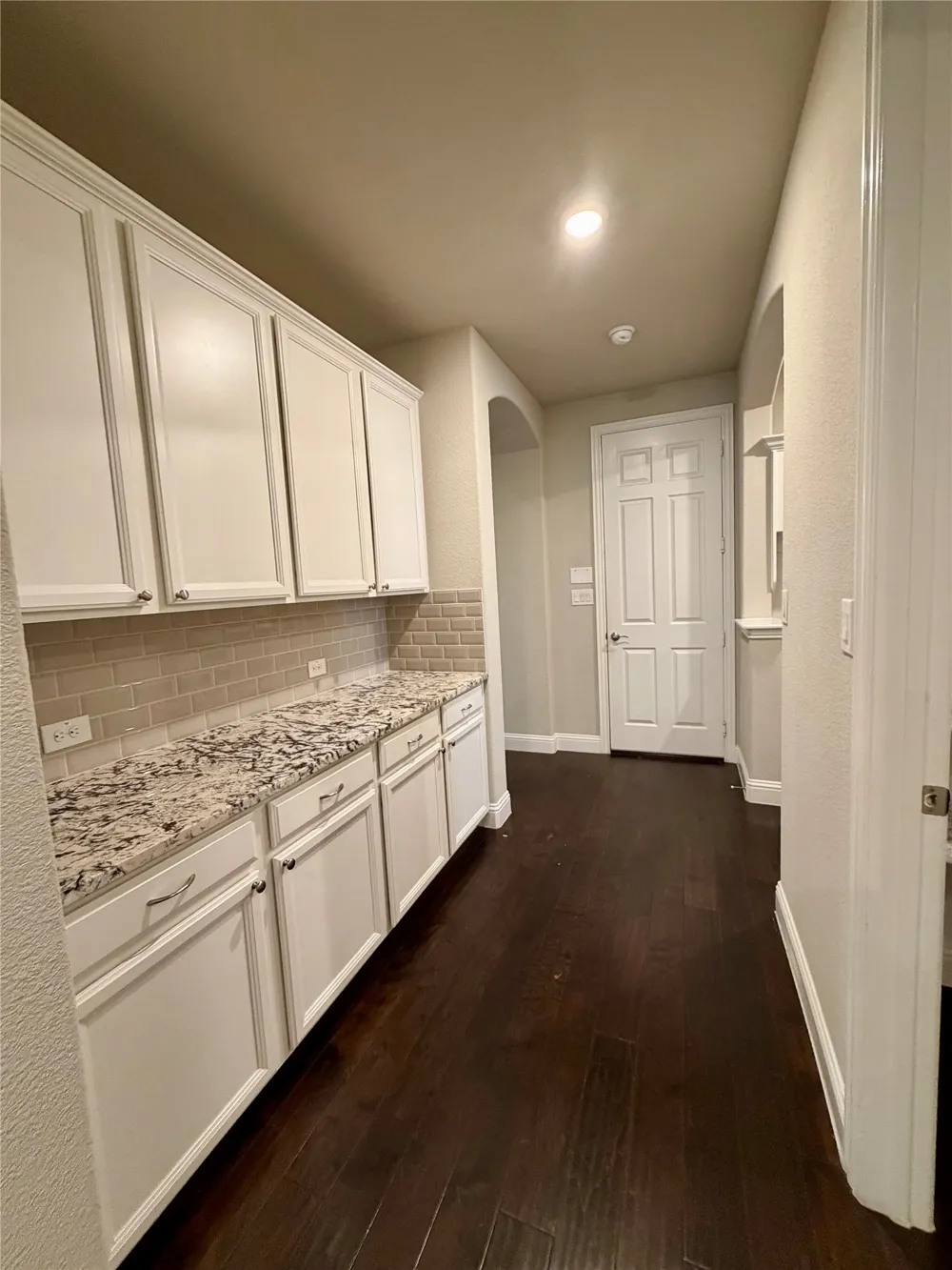 2705 Walnut Creek Lane The Colony, TX 75056