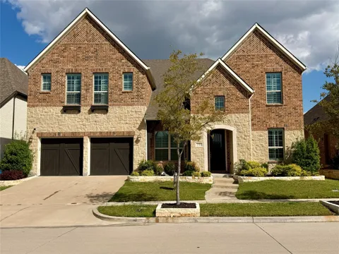 2705 Walnut Creek Lane