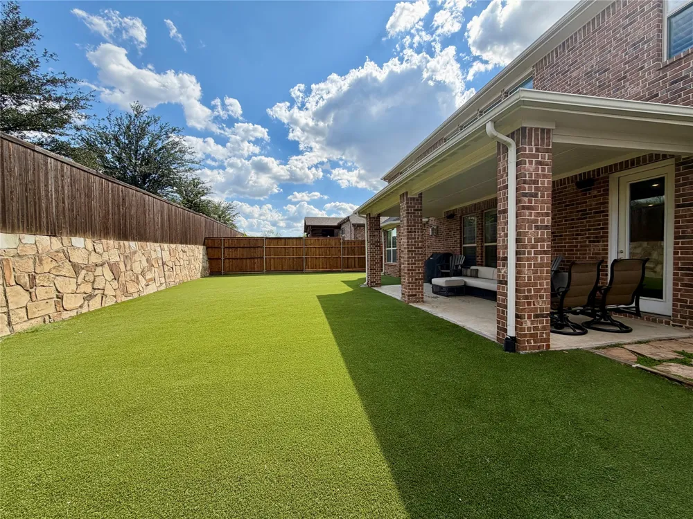 2705 Walnut Creek Lane The Colony, TX 75056