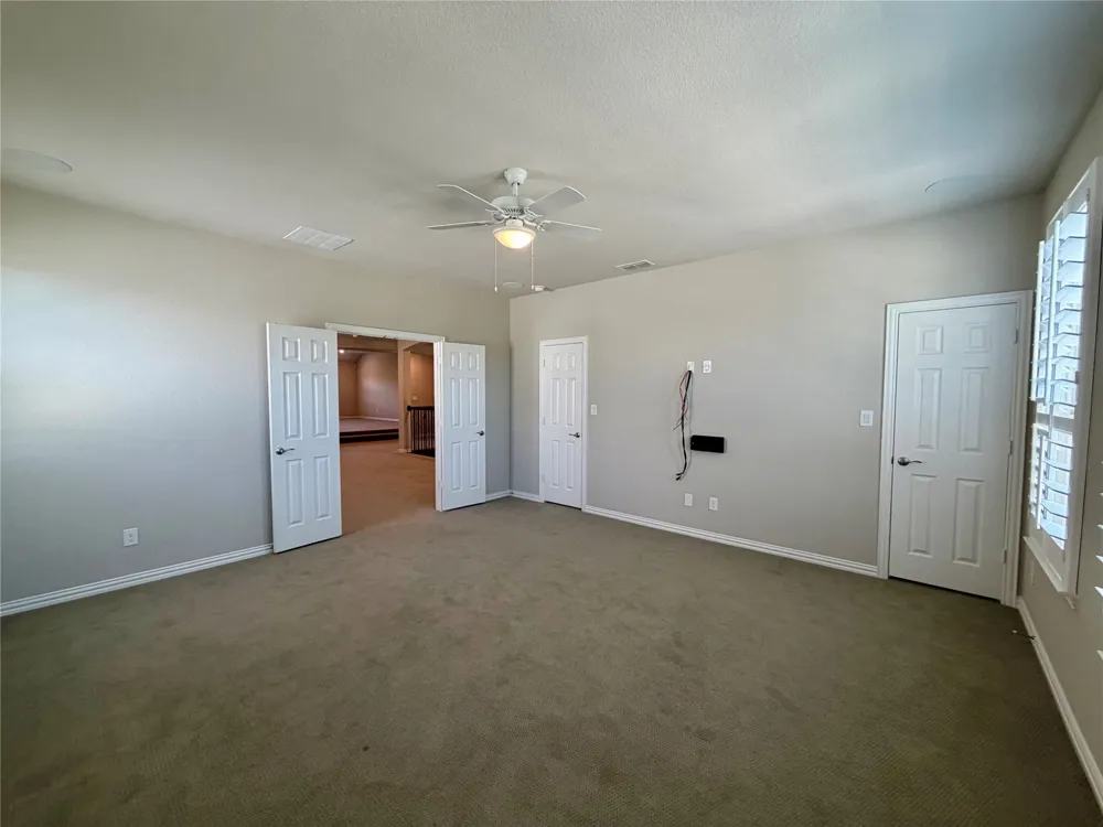2705 Walnut Creek Lane The Colony, TX 75056