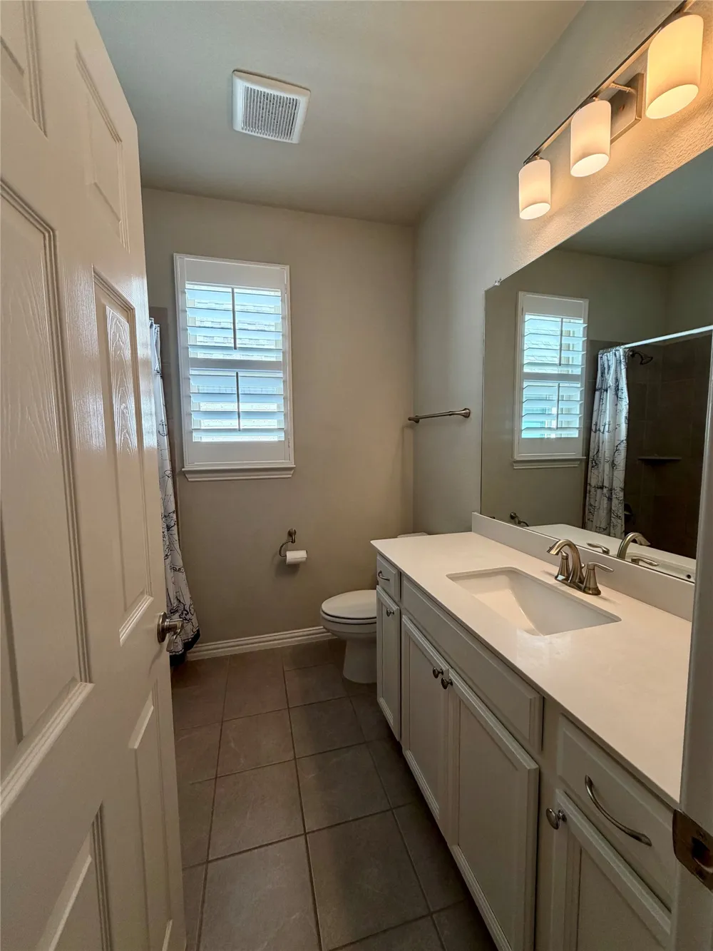 2705 Walnut Creek Lane The Colony, TX 75056