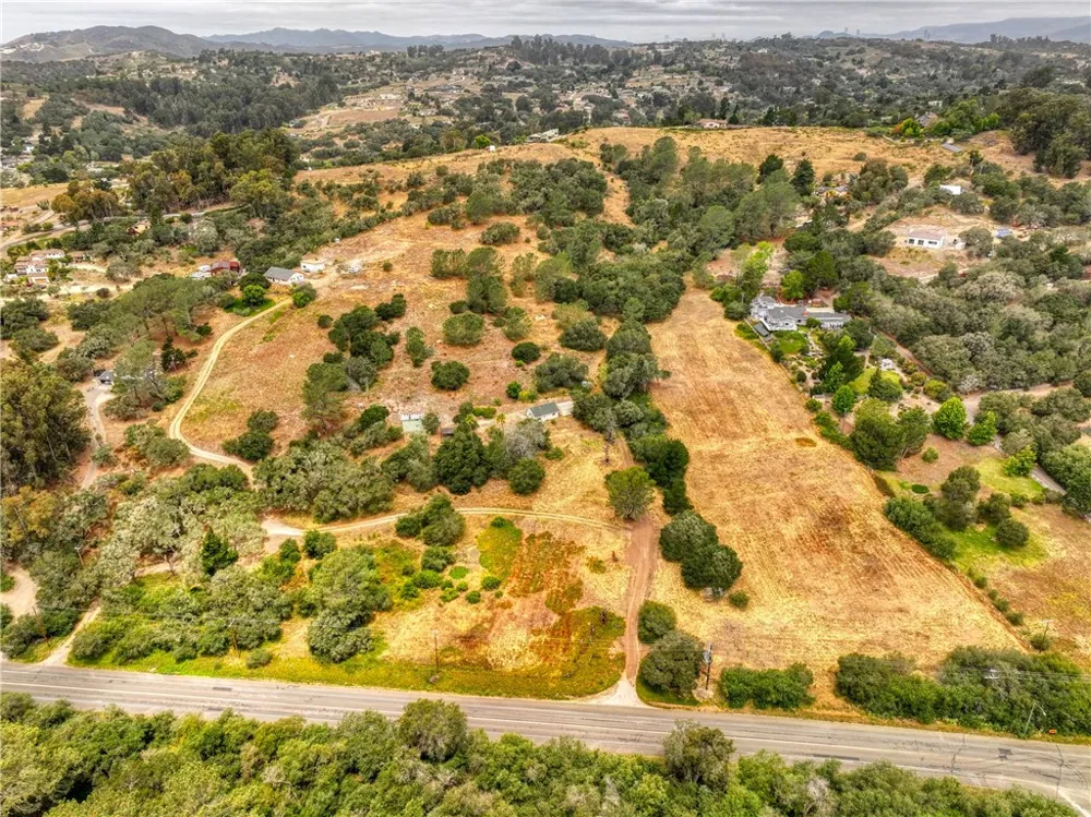 979 Noyes Arroyo Grande, CA 93420
