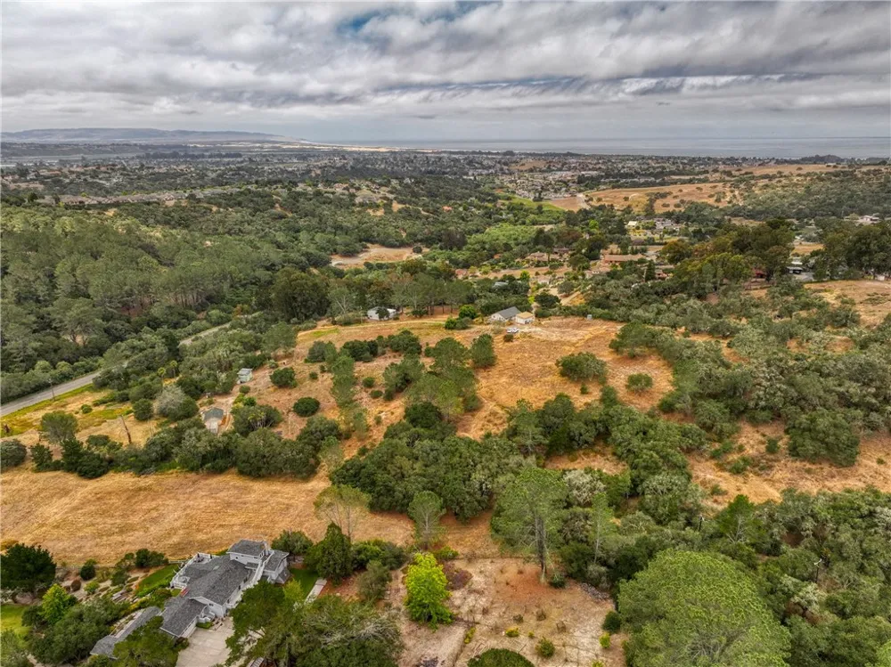 979 Noyes Arroyo Grande, CA 93420