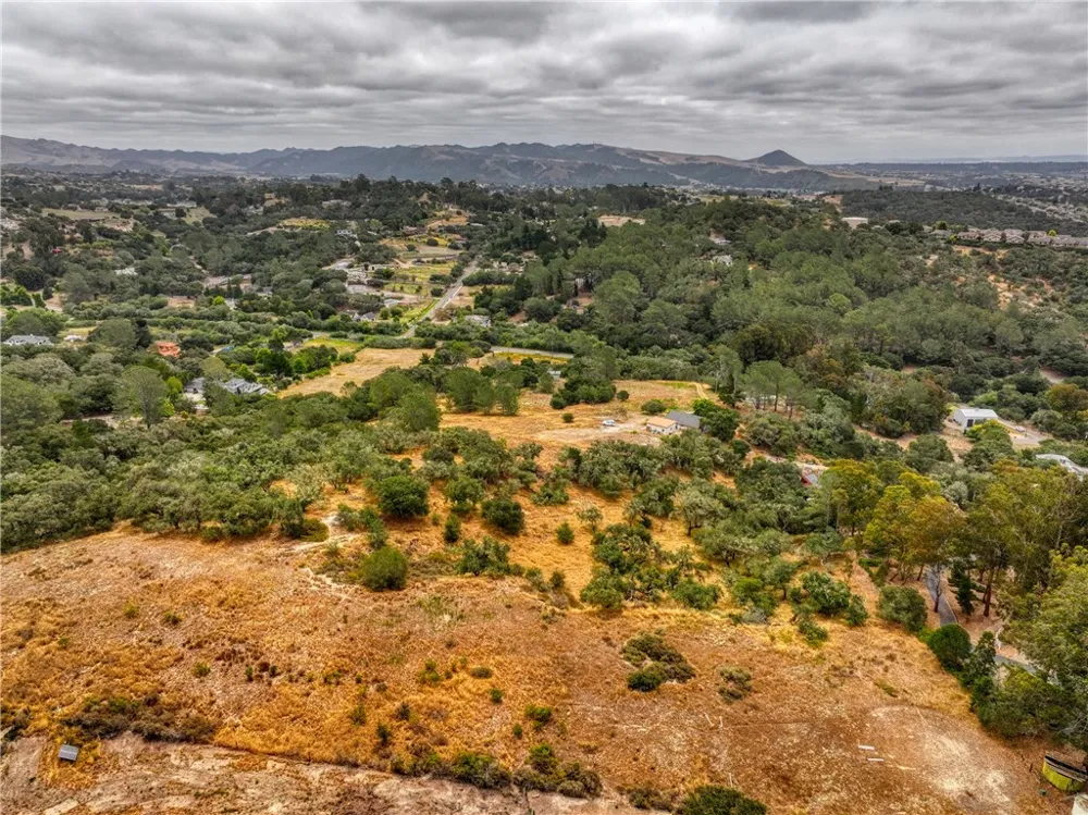 979 Noyes Arroyo Grande, CA 93420