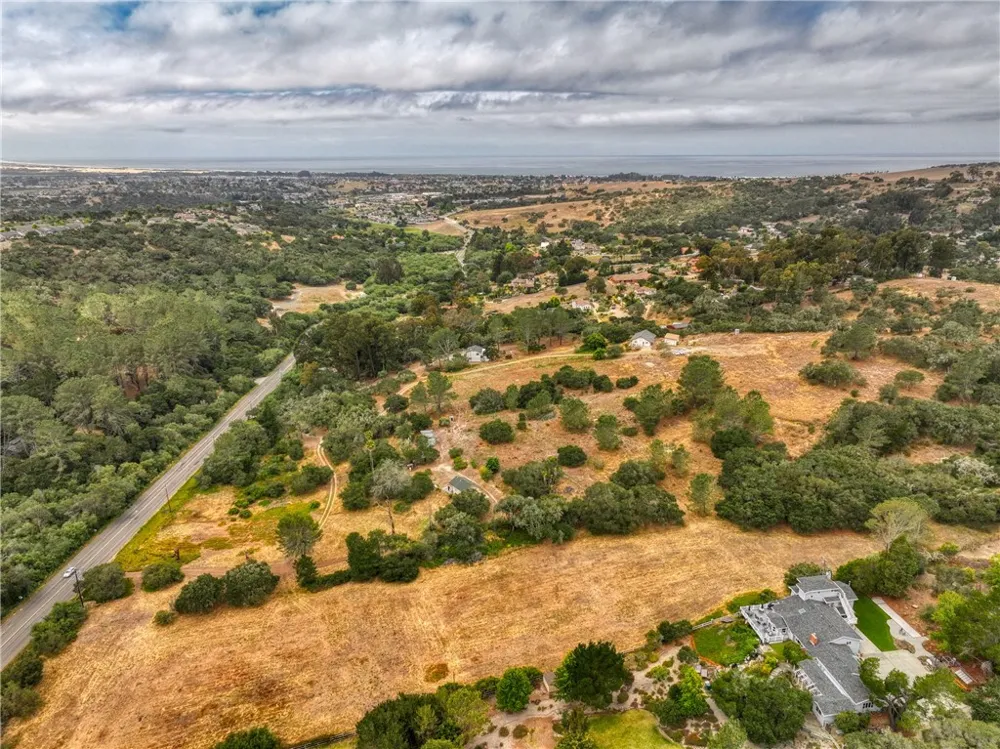 979 Noyes Arroyo Grande, CA 93420
