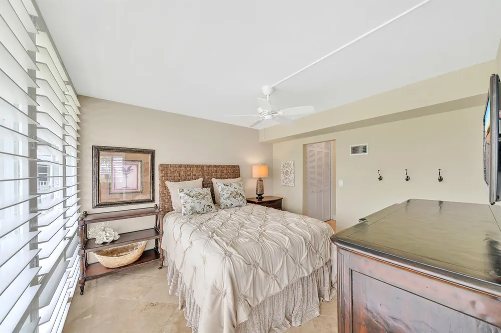 1221 Hillsboro Mile #42b Hillsboro Beach, FL 33062