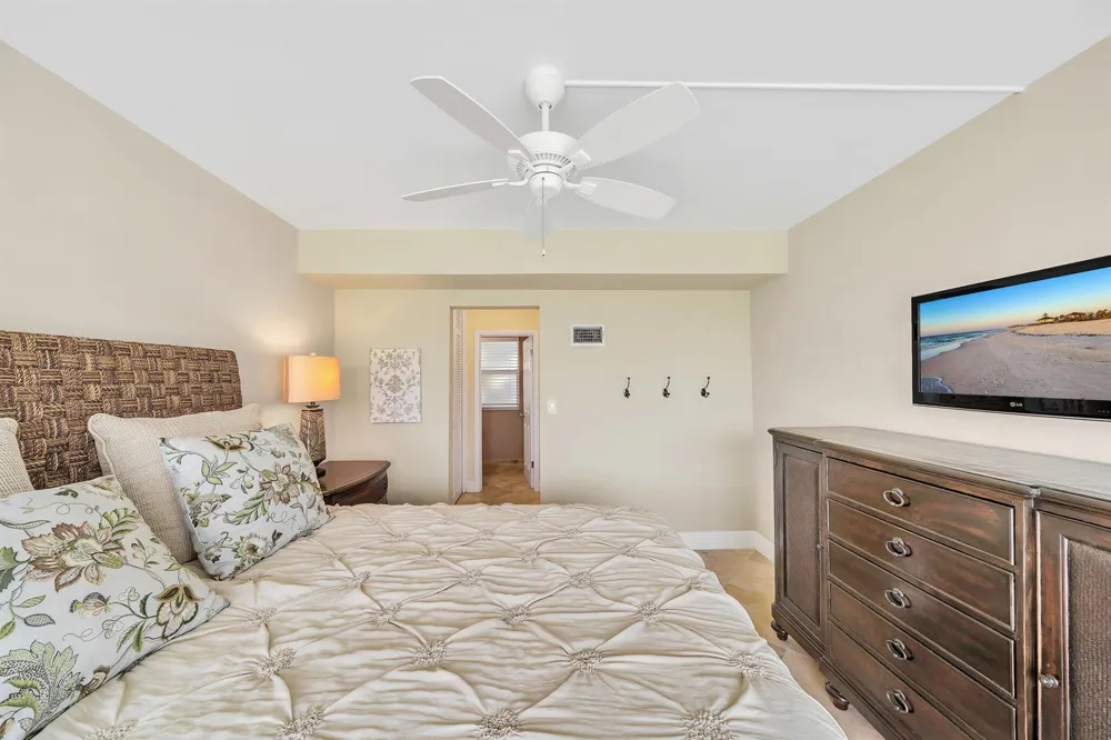 1221 Hillsboro Mile #42b Hillsboro Beach, FL 33062