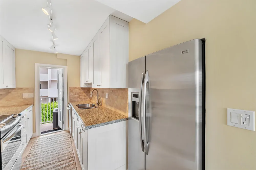 1221 Hillsboro Mile #42b Hillsboro Beach, FL 33062