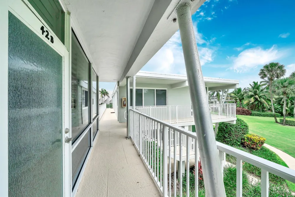 1221 Hillsboro Mile #42b Hillsboro Beach, FL 33062