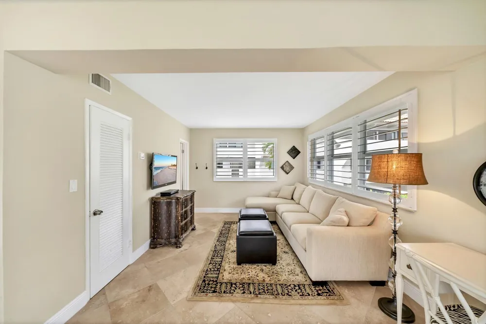 1221 Hillsboro Mile #42b Hillsboro Beach, FL 33062