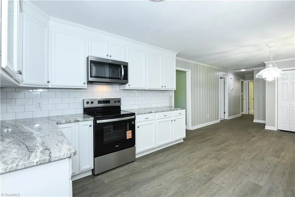 3506 Treeview Lane Browns Summit, NC 27214