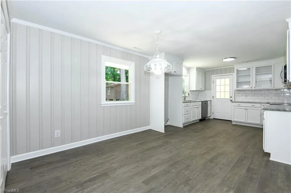 3506 Treeview Lane Browns Summit, NC 27214