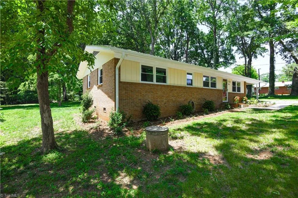 3506 Treeview Lane Browns Summit, NC 27214