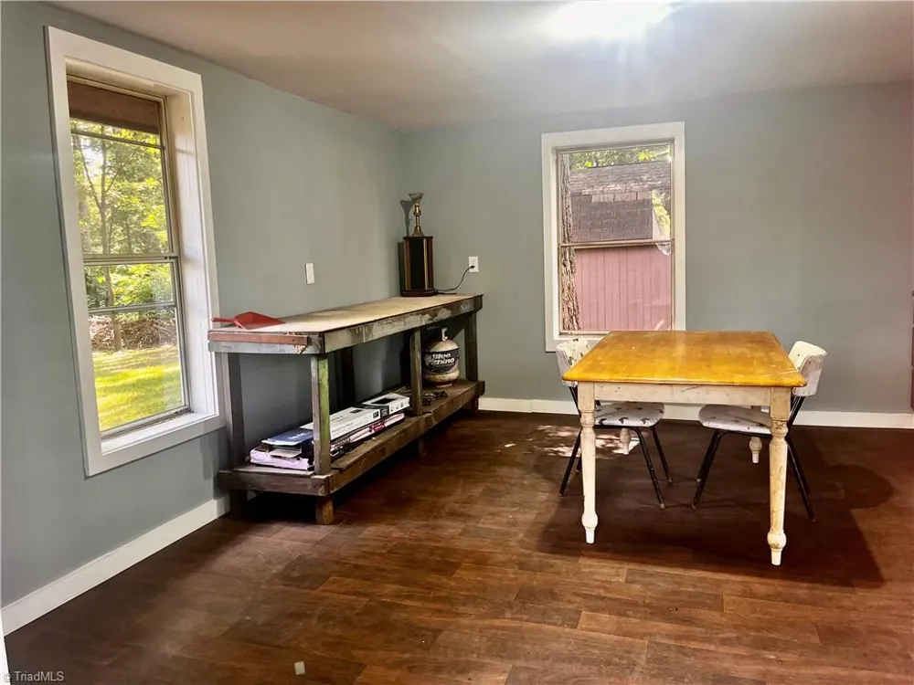 3506 Treeview Lane Browns Summit, NC 27214