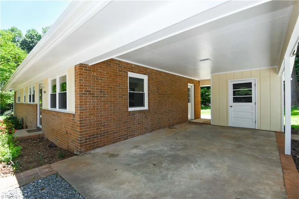 3506 Treeview Lane Browns Summit, NC 27214
