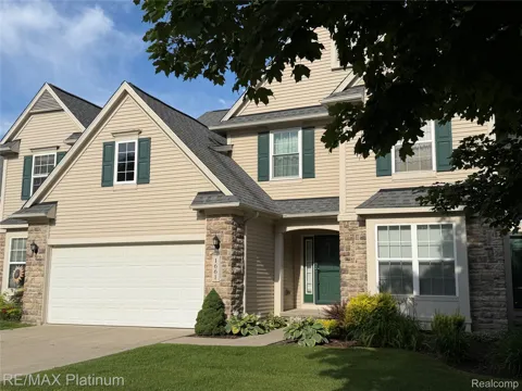 1661 Sanctuary Circle