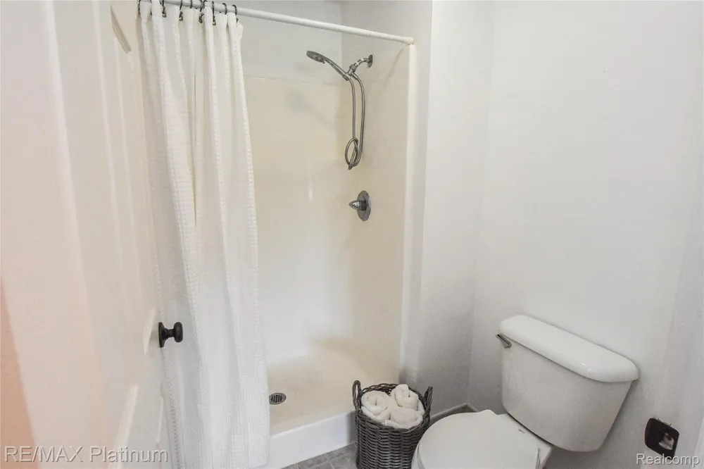 1661 Sanctuary Circle Oceola Township, MI 48855