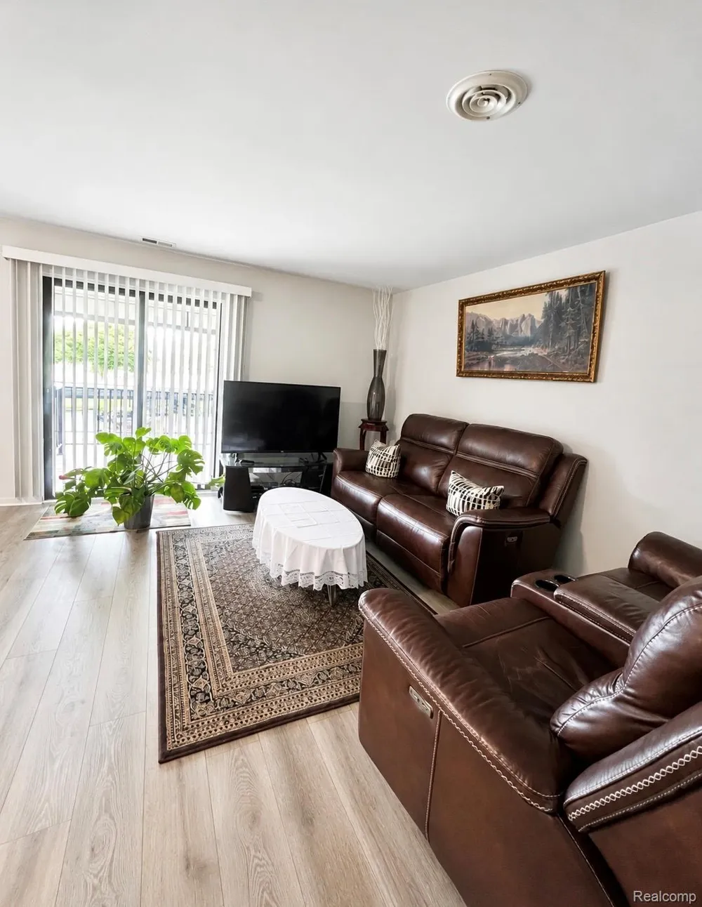 29838 Utica Road #25 Roseville City, MI 48066