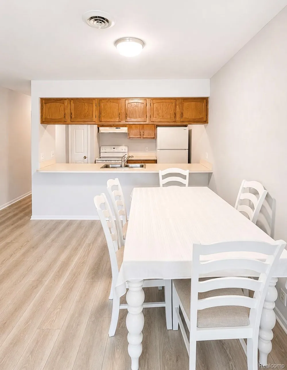 29838 Utica Road #25 Roseville City, MI 48066