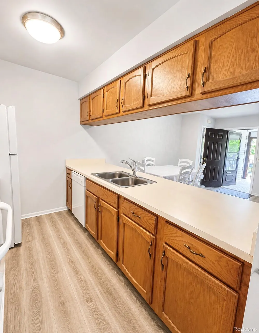 29838 Utica Road #25 Roseville City, MI 48066