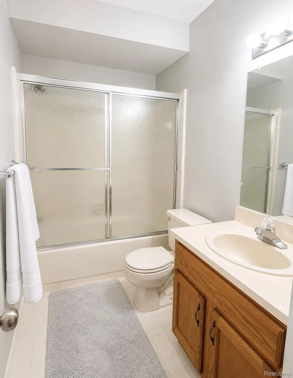 29838 Utica Road #25 Roseville City, MI 48066
