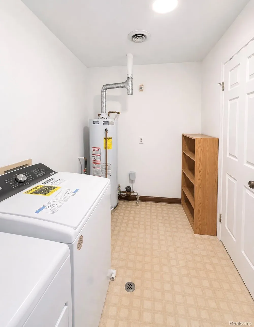 29838 Utica Road #25 Roseville City, MI 48066