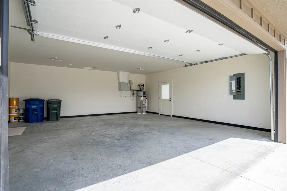 922 Long Drive Chelan, WA 98816
