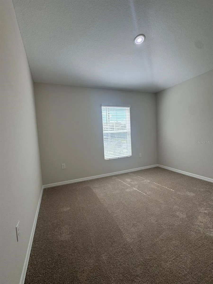 1049 FORESHORE LANE Haines City, FL 33844