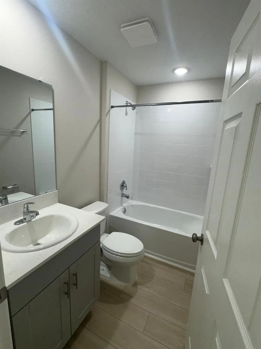 1049 FORESHORE LANE Haines City, FL 33844