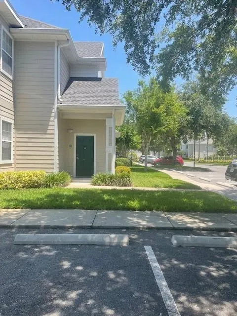 417 SOUTHERN PECAN CIRCLE #201